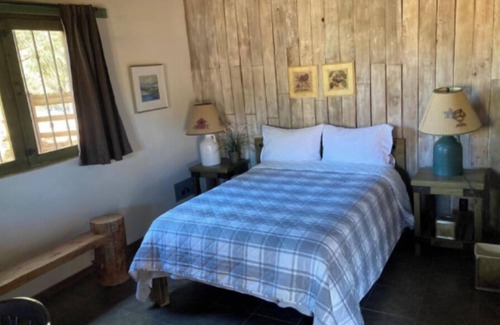 Valle de Guadalupe Cama Y Desayuno | Vinya Abril