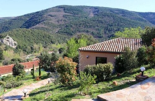 Premian Casa | VIOGNIER: casa rural de 4 camas 75 m2 ajardinado 4000m2 en parque regional