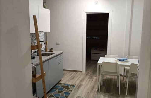 Parma City Centre Apartamento | Violet Apartment - Parma