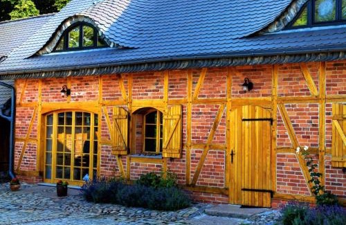 Strzelinko Casa | Violin house