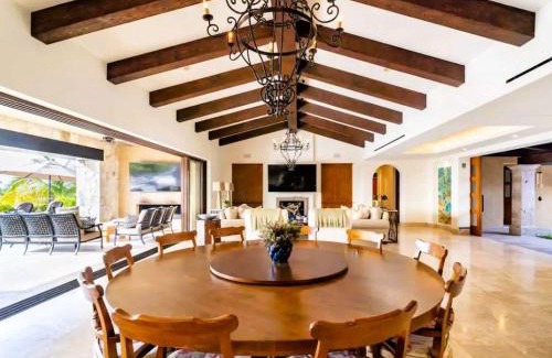 San Jose del Cabo Casa | VIP Beach Club Pool, Floor-to-Ceiling Views