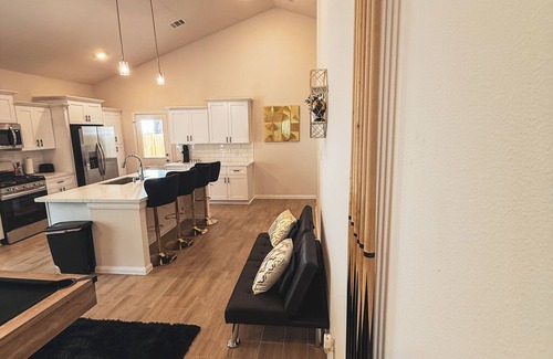 Cypress Casa | VIP Lounge- Luxe+ Private Sauna