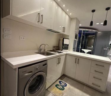Amman Apartamento | vip studio with prv jacuzzi 309