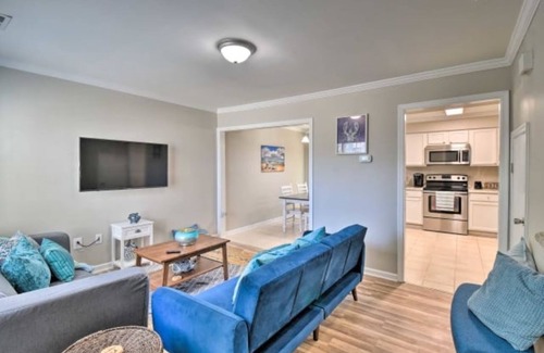 Northeast Virginia Beach Casa | Virginia Beach Townhouse - 5 minutes to Boardwalk!