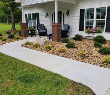 Westgate Casa | Virginia's Country Cottage