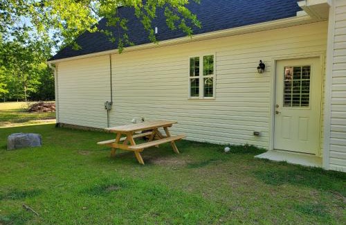 Westgate Casa | Virginia's Country Cottage