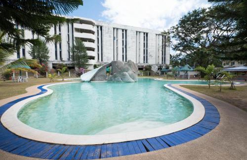 Morong Apartamento | VIRYA Nest Self-Service Tiny Home in Rainforest Nest - Monkeys, Bats, Pet Friendly with a Fee