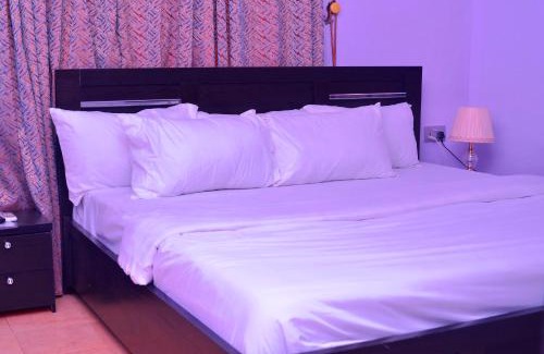 Ibadan Hotel | Visbury Hotel and Suites