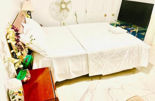 Queens Apartamento | Visit & Relax