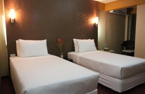 Ratchathewi Cabina | Visiting Card Hotel & Resort