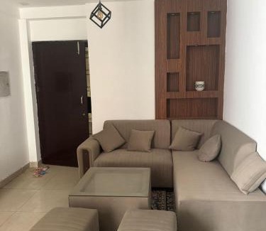 Greater Noida Apartamento | Visitor stop
