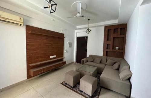 Greater Noida Apartamento | Visitor stop