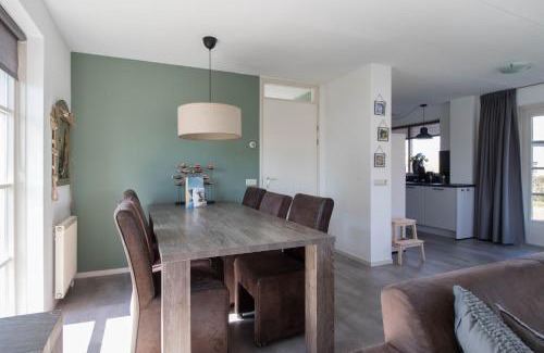 Makkum Complejo | Visservilla - Beach Resort Makkum