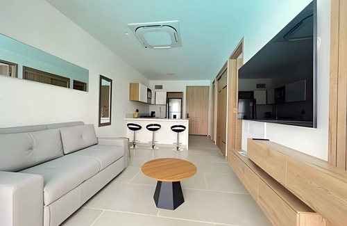 Zona Norte Apartamento | Vista a Laguna de Kristal + Bote inflable