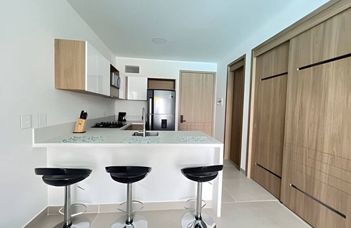Zona Norte Apartamento | Vista a Laguna de Kristal + Bote inflable