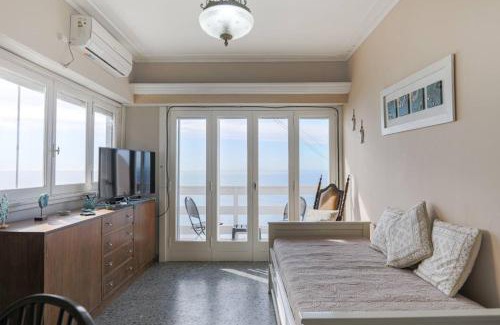 La Perla Apartamento | Vista al Mar con Cochera y Balcon en Pleno Centro
