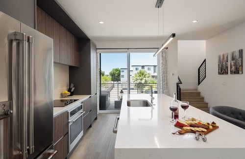 Arts District Casa | Vista Del Camino-6 Condos-Hot Tub-In Old Town