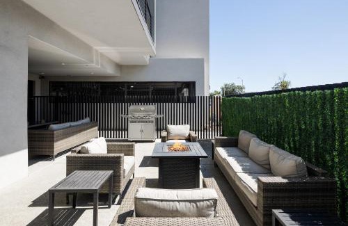 South Scottsdale Casa | Vista Del Camino-6 Luxe Condos-Hot Tub-In Old Town