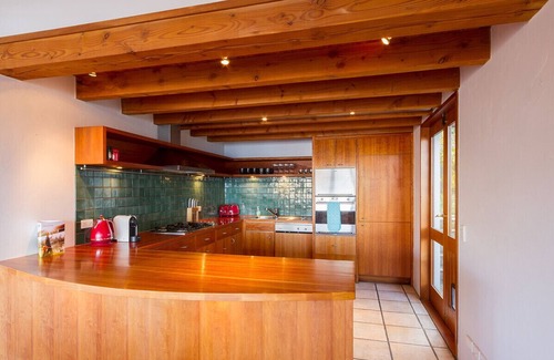Fernhill Cabaña | Vista Retreat - Queenstown Holiday Home