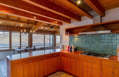 Fernhill Cabaña | Vista Retreat - Queenstown Holiday Home