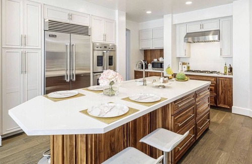 Thousand Oaks Casa | So-Cal Contemporánea Española