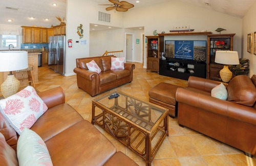 Sandbridge Casa | Vista Royale | Oceanfront | Private Pool and Hot Tub