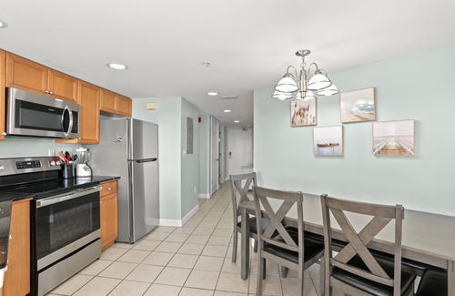 Belle Vista Condominio | Vistas en el Golfo 202 2BR 2BA