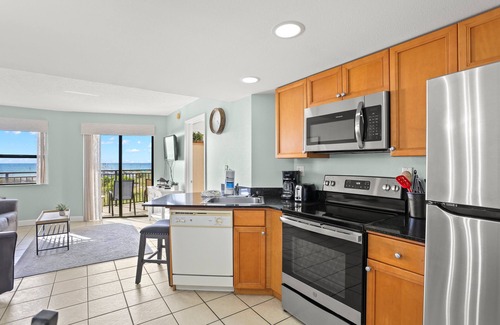 Belle Vista Condominio | Vistas en el Golfo 202 2BR 2BA