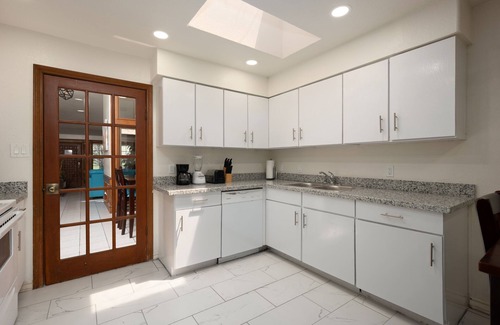Brownsville Condominio | Vista Verde 102, acogedor de 2 dormitorios, 2 baños, garaje para 2 autos en Brownsville