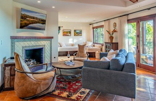 Eucalyptus Hill Villa | Vista Verde by Paradise Retreats