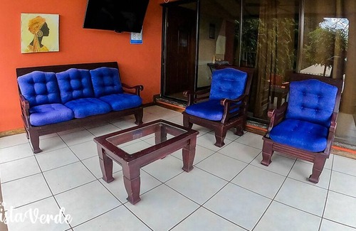 Coatepeque Villa | Suite Vista Verde, Villa Noelia, hermosa casa en el Lago de Coatepeque.