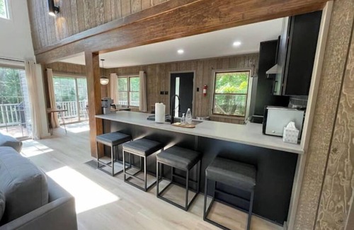 Lake Harmony Estates Cabina | Vista View Cabin HOT TUB! Lake Access!