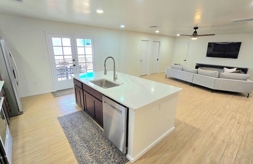 Yuma Casa | Vista Views! Large Double Master 4 bed/4 bath close to Hospital!