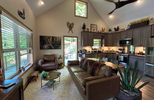 Stecoah Cabina | Vista views of the Smoky Mountains and close to Bryson City!