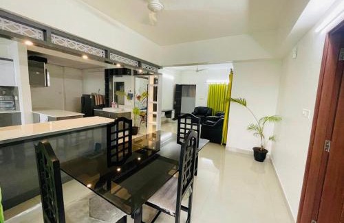 Nagampadam Apartamento | VistaLux