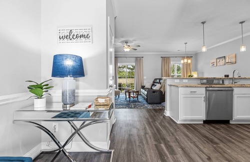 Greenville Casa | Vistapoint, minutes away from ECU/hospital, restaurants, and city attractions.