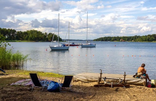 Varmdo Cabina | Vita Grindarna / Djurö havsbad