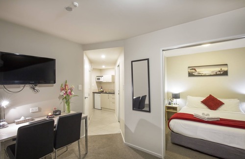 Upper Riccarton Hotel | Vita Nova Motel