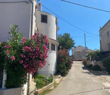 Ustrine Casa | Vita Vacation Home