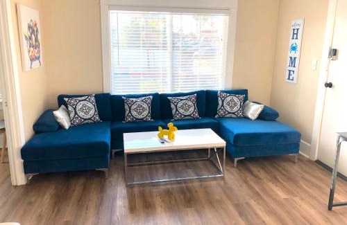 North Park Apartamento | Viva California - Cozy Home with Backyard Oasis, BBQ & Firepit