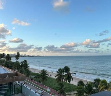 Cabo Branco Apartamento | Viva Hospedagens - Flat 009 beira mar com varanda
