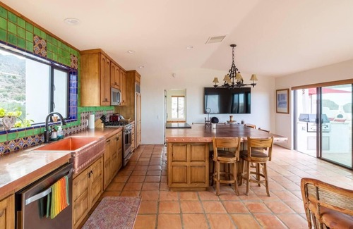 Mountain Center Casa | Viva Las Rocas Private Palm Desert Estate- Privacy & Exclusivity