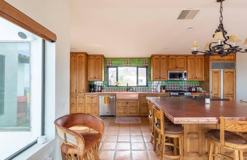 Mountain Center Casa | Viva Las Rocas Private Palm Desert Estate- Privacy & Exclusivity