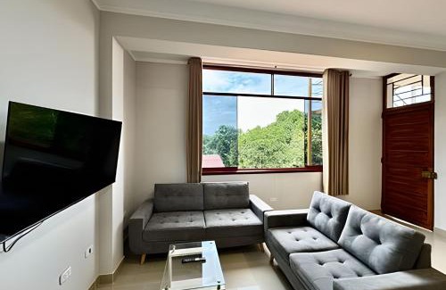 La Banda de Shilcayo Apartamento | Vive a 5min centro 2HAB con A/C Terraza y Parrilla