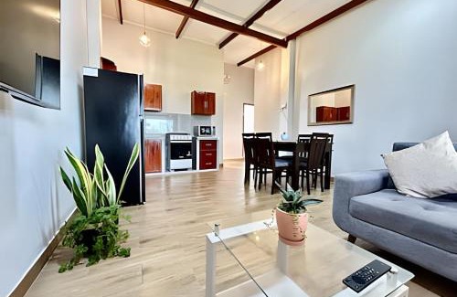La Banda de Shilcayo Apartamento | Vive a 5min centro 2HAB con A/C Terraza & Parrilla