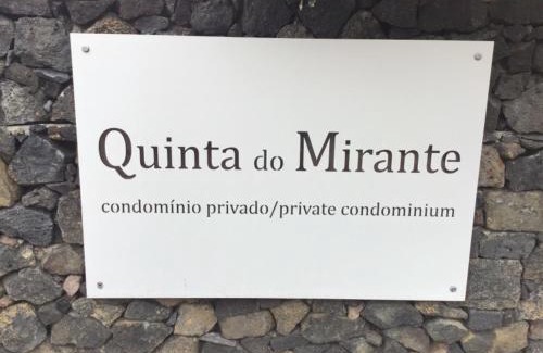 Caloura Casa | Vivenda Moura, Caloura