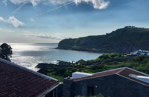 Caloura Casa | Vivenda Moura, Caloura