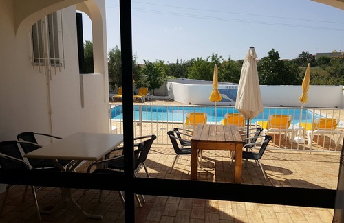 Vale de Carro Villa | Vivenda V3 com Piscina Privada a 1,8km da Praia das Belherucas - Albufeira
