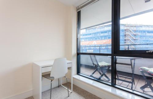 Cathedrals Apartamento | Vivid Apartment in Central London