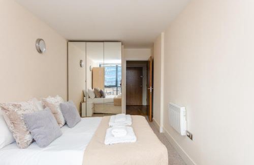 Cathedrals Apartamento | Vivid Apartment in Central London
